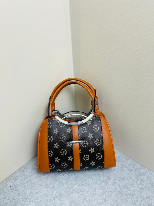 👜 Amber Grace Shoulder Bag – Noir Edition